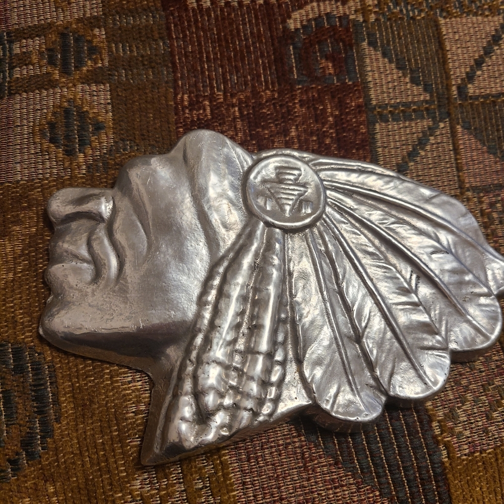 *Pewter Indian Head plaque                       8"x 7"